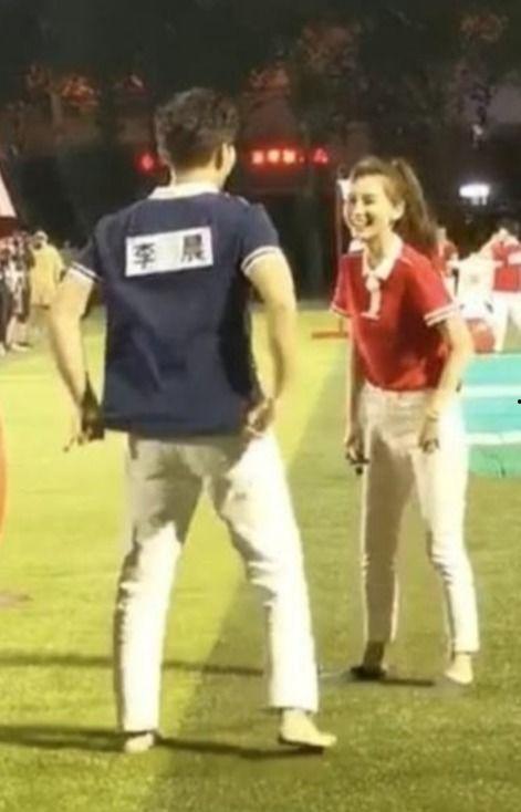 兔兔娱乐吃瓜,揭秘娱乐圈吃瓜背后的真相与趣味 第1张 兔兔娱乐吃瓜,揭秘娱乐圈吃瓜背后的真相与趣味 第1张